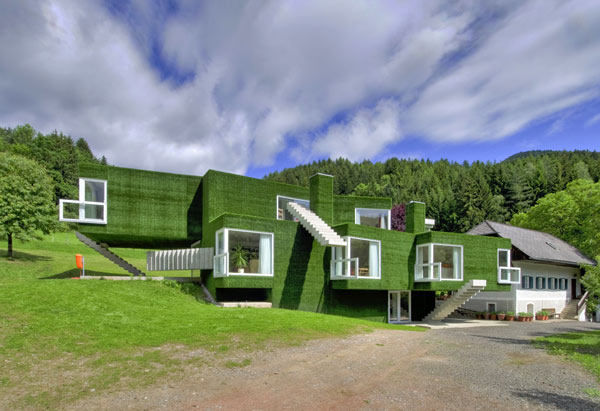 アート・デザイン・音楽 GREEN ARCHITECTURE SHFT | Read | Surrealist Art Meets Green Architecture in an